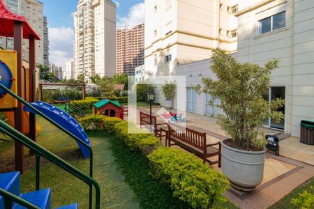 Apartamento à venda com 128m², 3 quartos e 3 vagasÁrea comum - Playground
