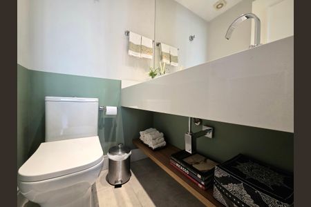 Apartamento à venda com 128m², 3 quartos e 3 vagasLavabo