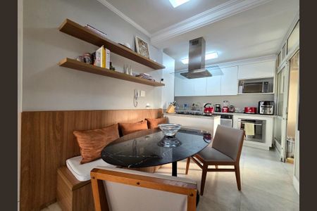 Apartamento à venda com 128m², 3 quartos e 3 vagasCopa