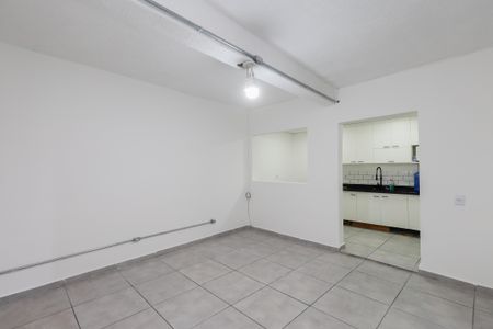 Sala de casa para alugar com 1 quarto, 50m² em Vila Nova Galvão, São Paulo