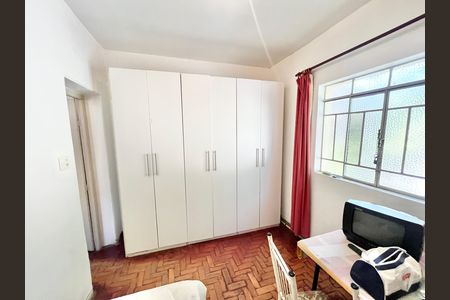 Casa à venda com 800m², 2 quartos e 5 vagasQuarto 2