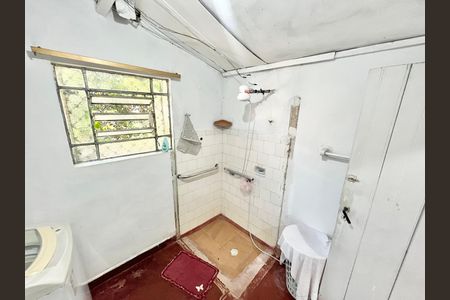 Casa à venda com 800m², 2 quartos e 5 vagasBanheiro