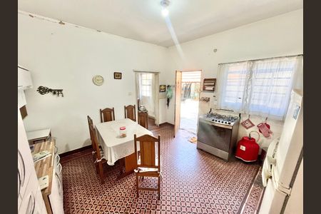 Casa à venda com 800m², 2 quartos e 5 vagasCozinha