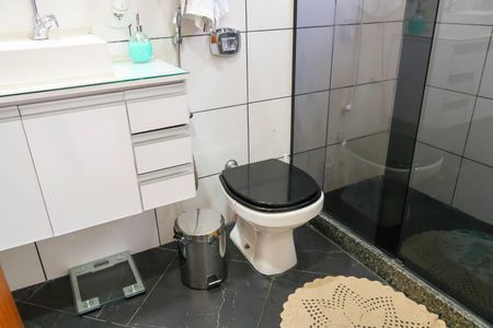 Casa de condomínio à venda com 150m², 3 quartos e 1 vaga Casa de condomínio à venda com 150m², 3 quartos e 1 vagaBanheiro do Quarto Suíte