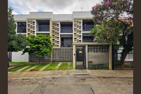 Apartamento para alugar com 25m², 1 quarto e 1 vaga Apartamento para alugar com 25m², 1 quarto e 1 vagaFachada