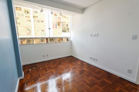 Apartamento à venda com 47m², 1 quarto e sem vagaQuarto