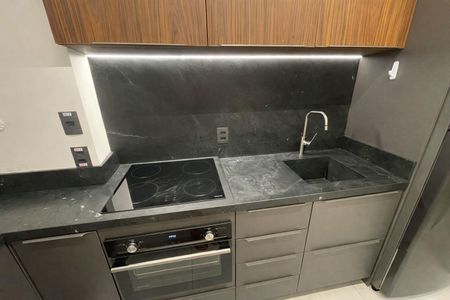 Cozinha de apartamento para alugar com 1 quarto, 40m² em Partenon, Porto Alegre