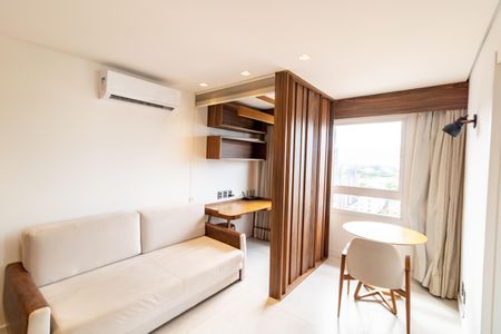 Sala de apartamento para alugar com 1 quarto, 40m² em Partenon, Porto Alegre