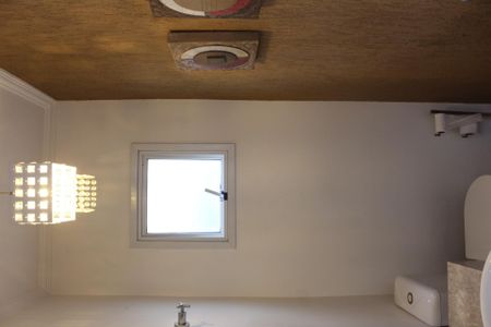 Casa de condomínio para alugar com 173m², 3 quartos e 3 vagasLavabo