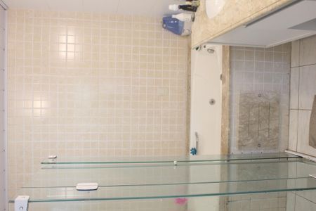 Casa de condomínio para alugar com 173m², 3 quartos e 3 vagasBanheiro