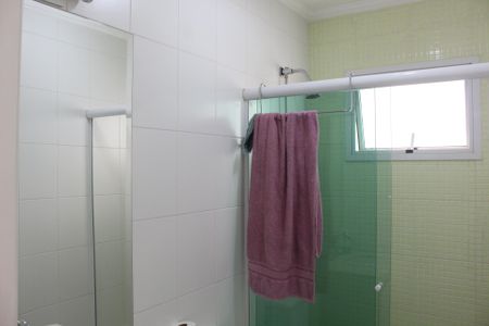 Casa de condomínio para alugar com 173m², 3 quartos e 3 vagasBanheiro