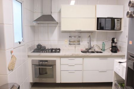 Casa de condomínio para alugar com 173m², 3 quartos e 3 vagasCozinha