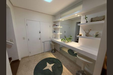 Hall de entrada de casa de condomínio para alugar com 3 quartos, 173m² em Jardim Passargada I, Cotia