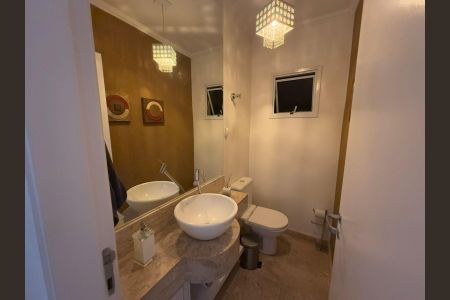 Casa de condomínio para alugar com 173m², 3 quartos e 3 vagasLavabo