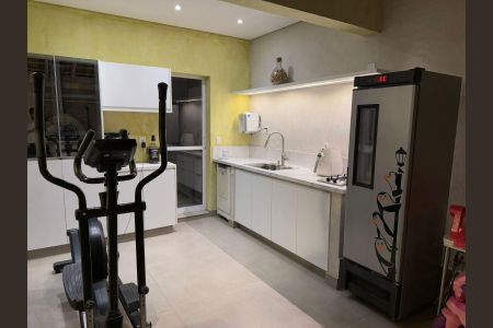 Casa de condomínio para alugar com 173m², 3 quartos e 3 vagasQuintal