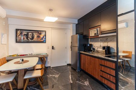 Apartamento à venda com 58m², 1 quarto e sem vaga Apartamento à venda com 58m², 1 quarto e sem vagaCozinha