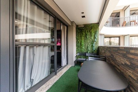 Apartamento à venda com 58m², 1 quarto e sem vaga Apartamento à venda com 58m², 1 quarto e sem vagaVaranda