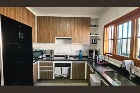 Casa à venda com 250m², 3 quartos e 2 vagas