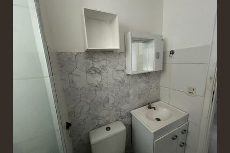 Apartamento para alugar com 45m², 2 quartos e sem vagaBanheiro