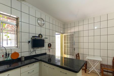Casa à venda com 280m², 4 quartos e 1 vagaCozinha 