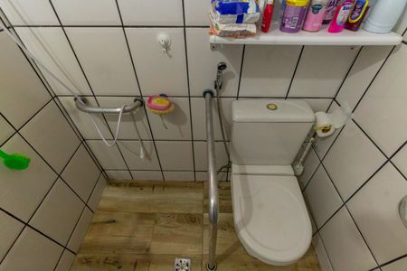 Casa à venda com 280m², 4 quartos e 1 vagaBanheiro da Suíte 2