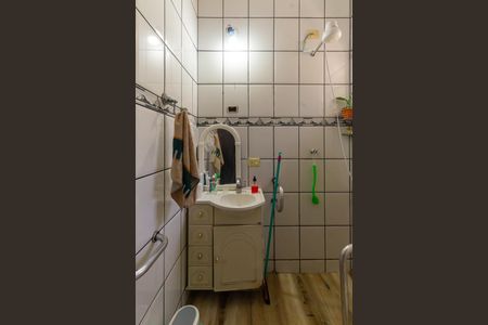 Casa à venda com 280m², 4 quartos e 1 vagaBanheiro da Suíte 2