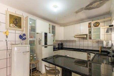 Casa à venda com 280m², 4 quartos e 1 vagaCozinha 