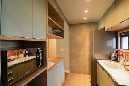 Apartamento à venda com 73m², 3 quartos e 2 vagas Apartamento à venda com 73m², 3 quartos e 2 vagasCozinha e Área de Serviço