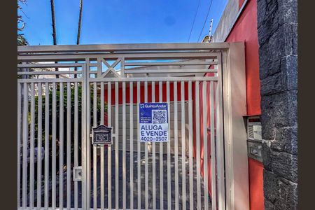 Casa à venda com 270m², 6 quartos e 2 vagasPlaca Instalada na Fachada