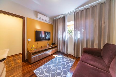Casa à venda com 270m², 6 quartos e 2 vagasQuarto 2