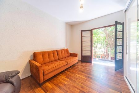 Casa à venda com 270m², 6 quartos e 2 vagasQuarto da Edícula 