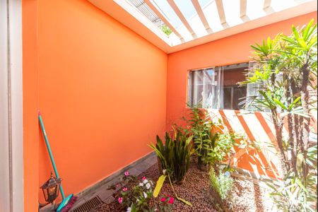 Casa à venda com 270m², 6 quartos e 2 vagasJardim de Inverno
