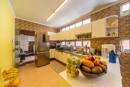 Casa à venda com 270m², 6 quartos e 2 vagasCopa e Cozinha 