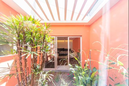 Casa à venda com 270m², 6 quartos e 2 vagasVista do Quarto 2