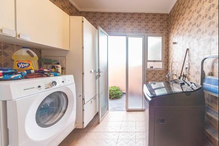 Casa à venda com 270m², 6 quartos e 2 vagasÁrea de Serviço