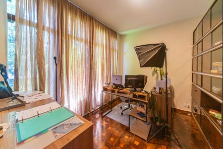 Casa à venda com 270m², 6 quartos e 2 vagasQuarto 1