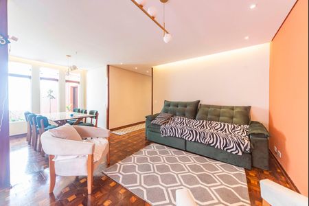 Sala de casa à venda com 6 quartos, 270m² em Vila Alzira, Santo André