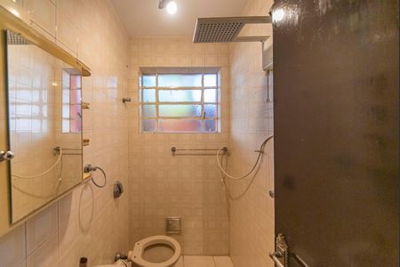 Casa à venda com 270m², 6 quartos e 2 vagasBanheiro do Salão 
