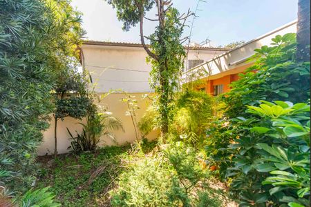 Casa à venda com 270m², 6 quartos e 2 vagasGaragem e jardim