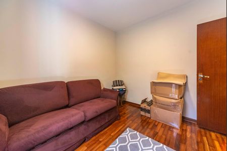 Casa à venda com 270m², 6 quartos e 2 vagasQuarto 2