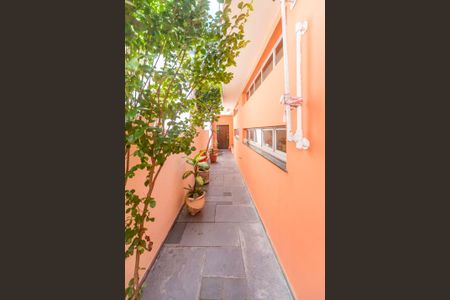 Casa à venda com 270m², 6 quartos e 2 vagasCorredor Externo