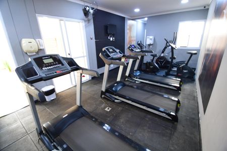 Apartamento para alugar com 80m², 2 quartos e 2 vagasÁrea comum - Academia