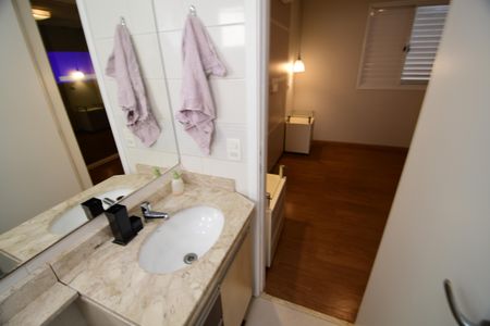 Apartamento para alugar com 80m², 2 quartos e 2 vagasBanheiro Suíte