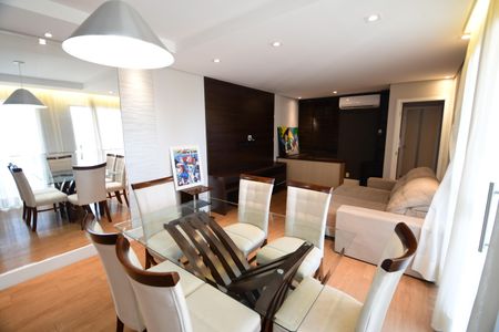 Sala de apartamento para alugar com 2 quartos, 80m² em Mansões Santo Antônio, Campinas