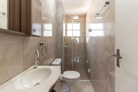 Apartamento à venda com 45m², 2 quartos e 1 vaga Apartamento à venda com 45m², 2 quartos e 1 vagaBanheiro