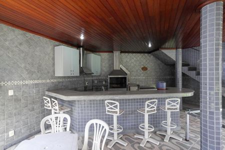 Casa para alugar com 678m², 5 quartos e 6 vagasÁrea gourmet