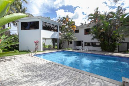 Casa para alugar com 678m², 5 quartos e 6 vagasPiscina