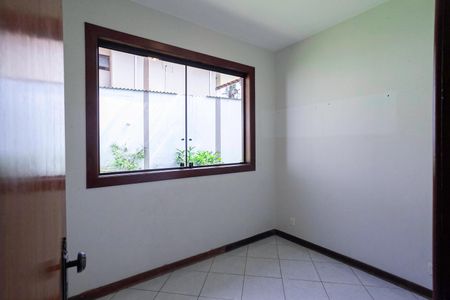 Casa para alugar com 678m², 5 quartos e 6 vagasQuarto de serviço 2