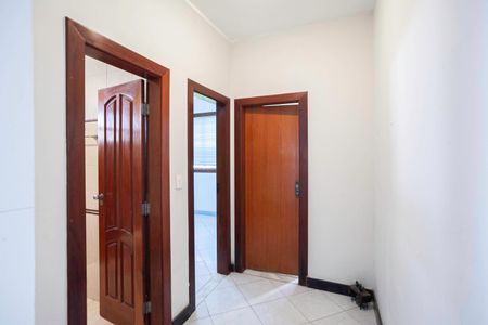 Casa para alugar com 678m², 5 quartos e 6 vagasÁrea de serviço 