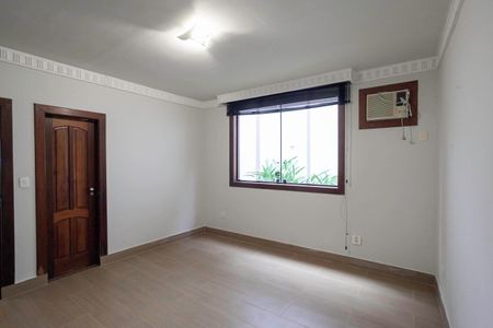 Casa para alugar com 678m², 5 quartos e 6 vagasSuíte 1